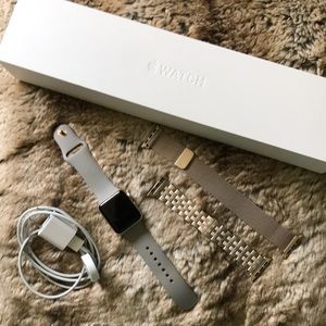 Apple Watch Series 2 w/2 add. dressy bands